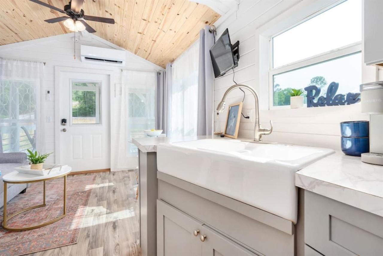 2 Villa D'Azur Luxury Tiny House Mins To Lake Guntersville, Downtown, Firepit ภายนอก รูปภาพ